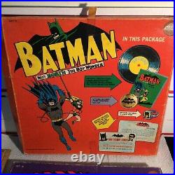 1966 Superman / Batman Club Golden Records with comics Rare