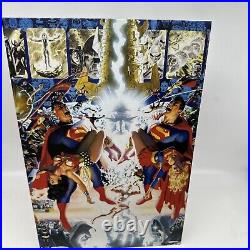 Crisis on Infinite Earths The Absolute Edition (DC Comics, 2005 January 2006)