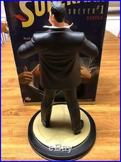 DAMAGED DC Direct SUPERMAN FOREVER #1 Full-size statue By Alex Ross #2499 5000