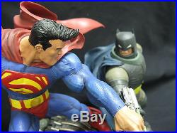 DC Collectibles Dark Knight Returns Superman Vs Batman Diorama Statue (2015)