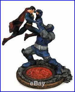DC Collectibles Superman vs. Darkseid Statue (Second Edition)