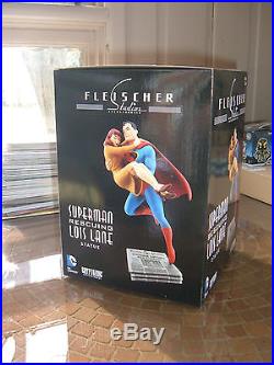 DC Comics / Fleischer Studios Superman Rescuing Lois Lane Statue! Mib