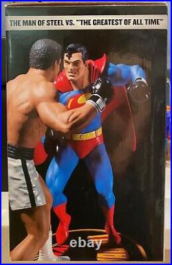 DC Direct Classic Confrontations SUPERMAN VS MUHAMMAD ALI STATUE 676 of 2000