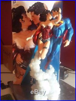 DC Direct Collectibles Superman Wonder Woman The Kiss Statue VHTF Rare