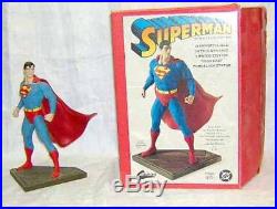 Graphitti SUPERMAN statue Bowen Seinfeld with box damaged cape Sideshow