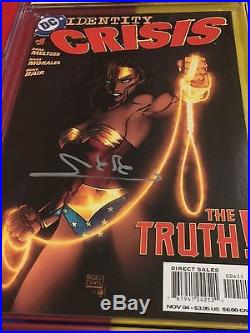 Identity Crisis #4 CGC 9.8 WP Signed by Gal Gadot Wonder Woman, Batman, Superman