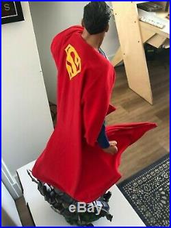 Limited Edition Superman Sideshow Premium Statue