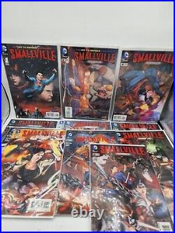 Lot (25) SMALLVILLE SEASON 11 #1-19 + (5) SPECIALS DC COMICS IMCOMPLETE SUPERMAN