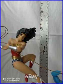 NIB Wonder Woman Versus VS Superman DC Comics Statue 2007 FULLSIZE 1398/2000