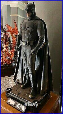 Prime 1 Studio BATMAN Statue 12 Scale Batman vs Superman Sideshow #567/1000