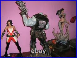 SIDESHOW COLLECTIBLES LOBO PREMIUM FORMAT STATUE- lower price