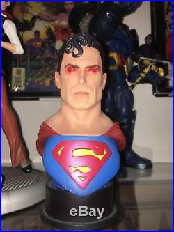 SUPERMAN EXCLUSIVE Premium Format Figure Sideshow Collectibles withBONUS BUST