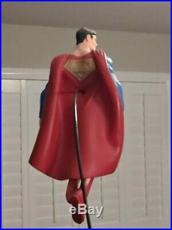 SUPERMAN FLYING STATUE ARH / not sideshow