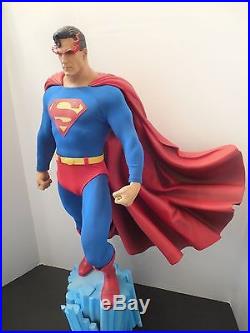 SUPERMAN Premium Format Figure Statue SIDESHOW EXCLUSIVE NEW