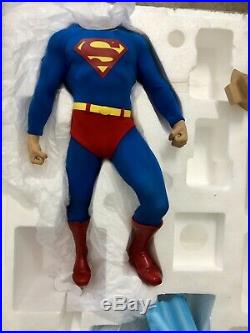 Sideshow Collectibles DC Comics Superman Premium Format Figure