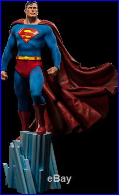 Sideshow DC Superman Premium Format 1/4 Scale Fine Art Statue