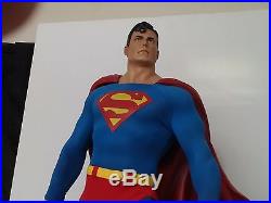 Sideshow SUPERMAN Premium Format 1/4 Scale Statue