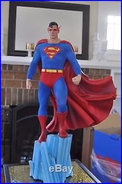 Sideshow SUPERMAN Premium Format Exclusive Statue NEVER DISPLAYED