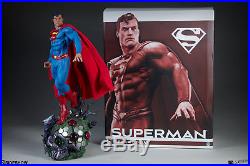 Sideshow Superman Premium Format Figure Statue DC Comics New In Stock
