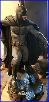 Sideshow collectibles batman vs superman statue