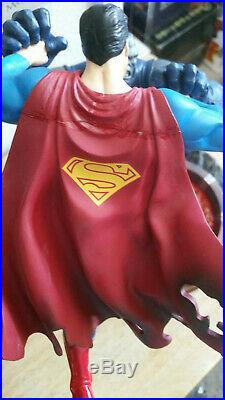 Superman Vs Darkseid Statue Damaged Second Edition DC Comics
