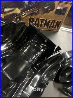 Vintage Batman Toybiz COMPLETE cocoon Batmobile 1989 Michael Keaton w Box & Figs